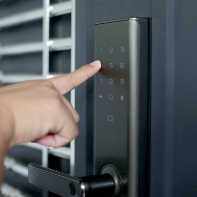 Fort Wayne keyless smart lock